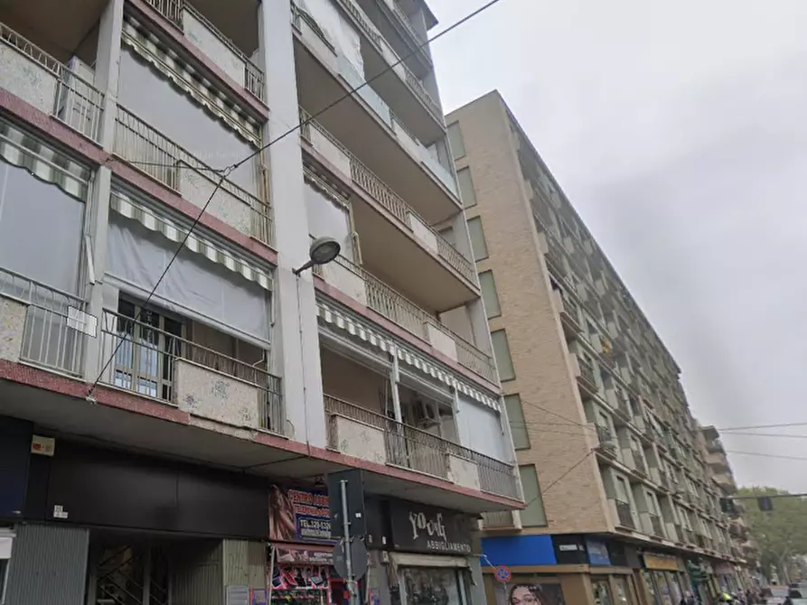 Immagine 14 di Appartamento in vendita  in Corso Giulio Cesare  a Torino