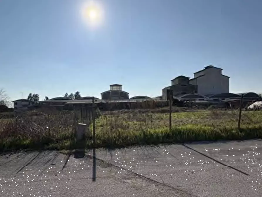 Immagine 1 di Terreno edificabile in vendita  in Via dell'Artigianato a Tresignana