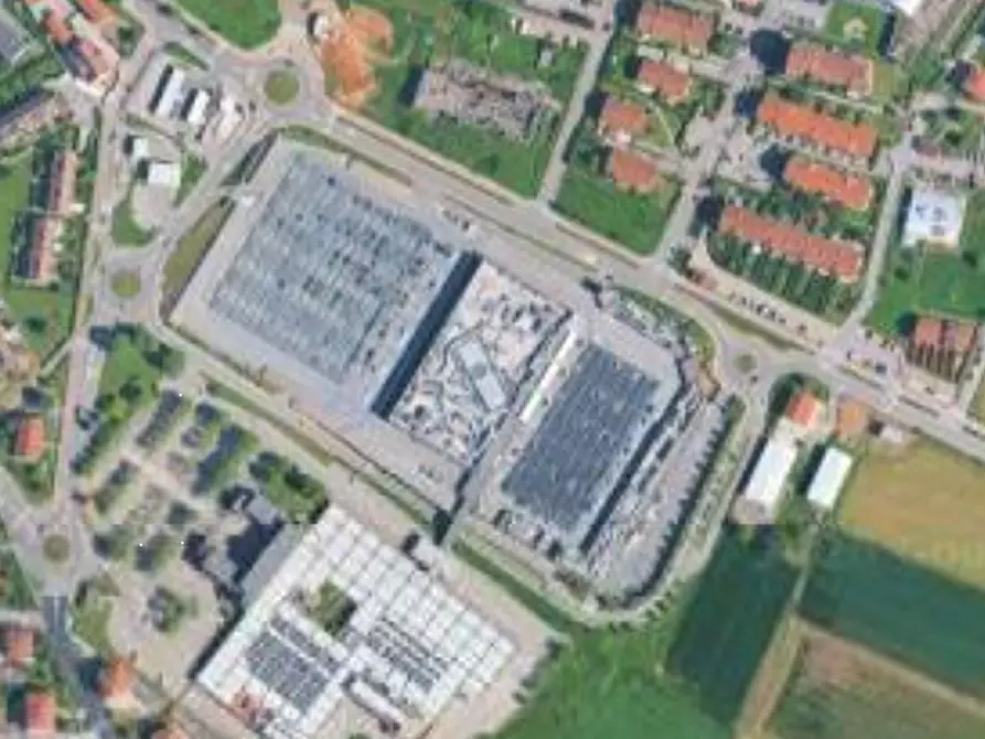 Immagine 2 di Negozio in vendita  in Via Conte Rossi di Montelera  a Chieri