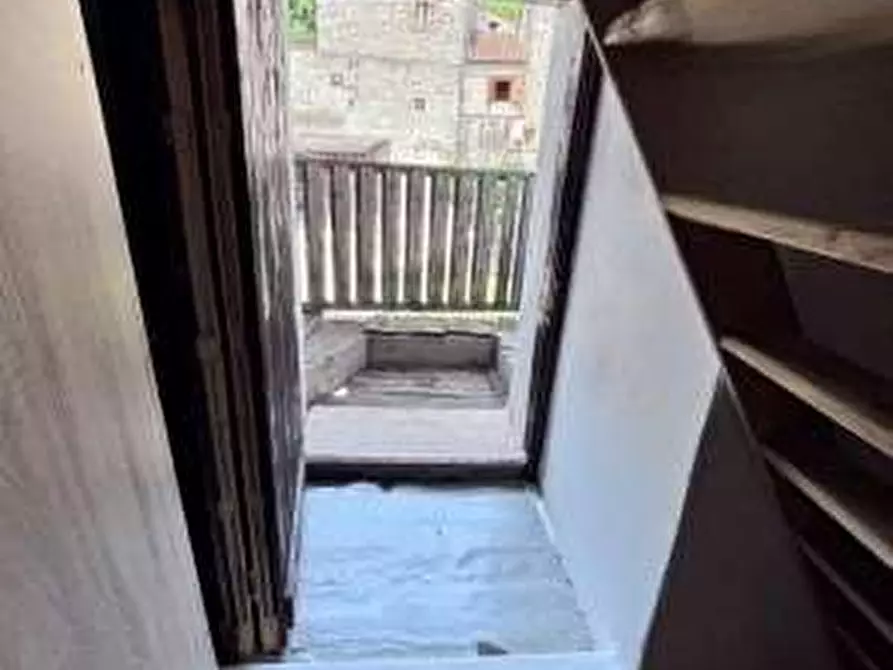 Immagine 6 di Porzione di casa in vendita  in Via Maestra a Revine Lago