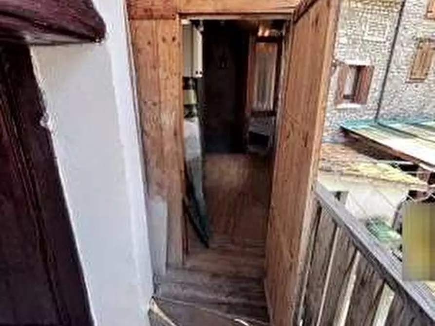 Immagine 7 di Porzione di casa in vendita  in Via Maestra a Revine Lago