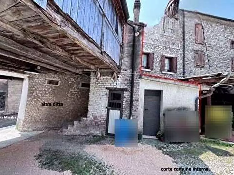 Immagine 4 di Porzione di casa in vendita  in Via Maestra a Revine Lago