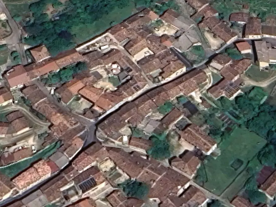 Immagine 19 di Porzione di casa in vendita  in Via Maestra a Revine Lago