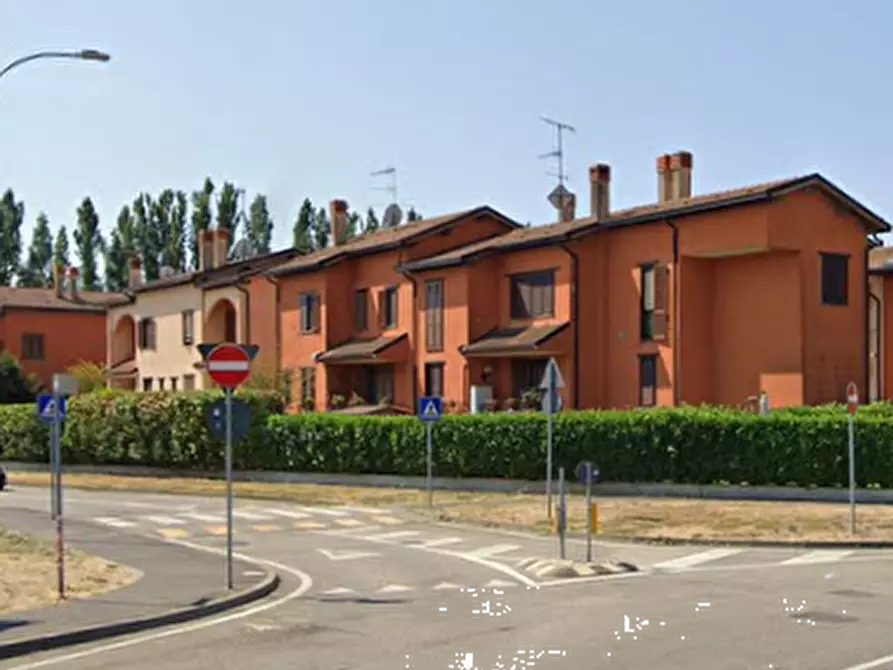 Immagine 11 di Negozio in vendita  in Via Leonardo da vinci a Vermezzo Con Zelo