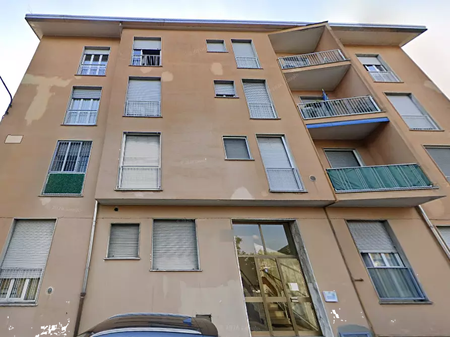 Immagine 2 di Appartamento in vendita  in Via Stelvio a Limbiate