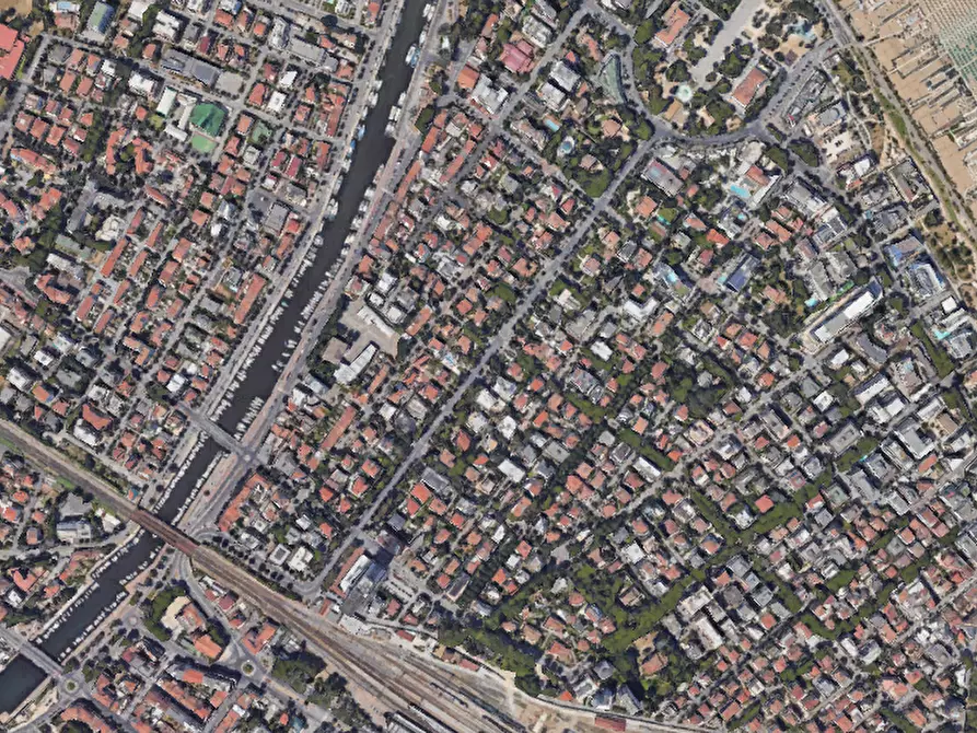 Immagine 11 di Appartamento in vendita  in Viale Spica a Rimini