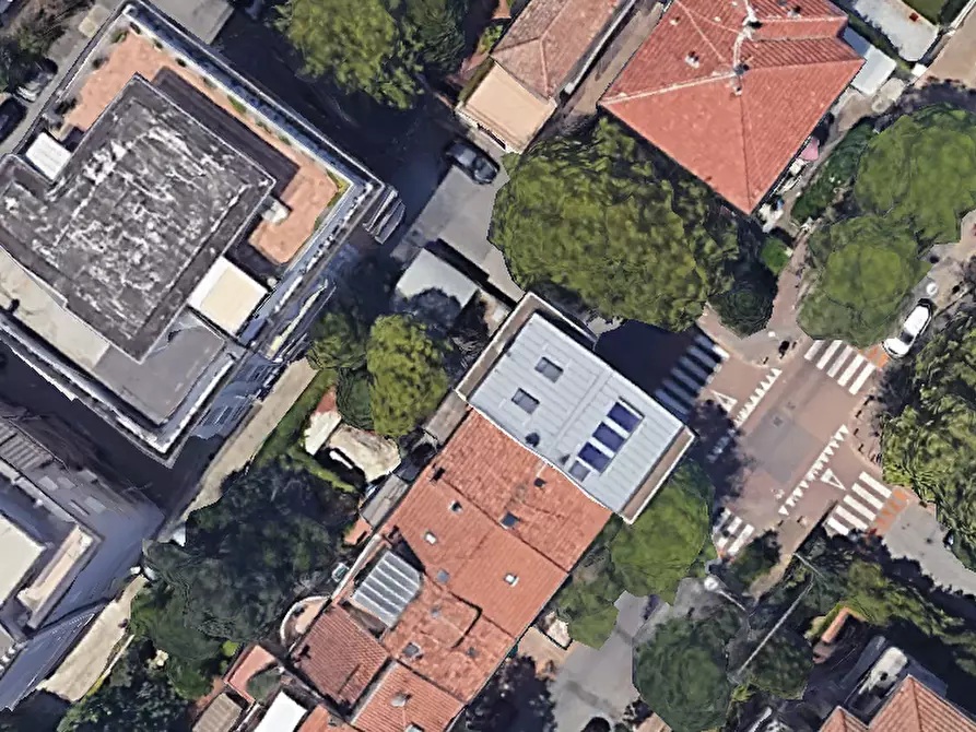 Immagine 4 di Garage in vendita  in Viale Spica a Rimini