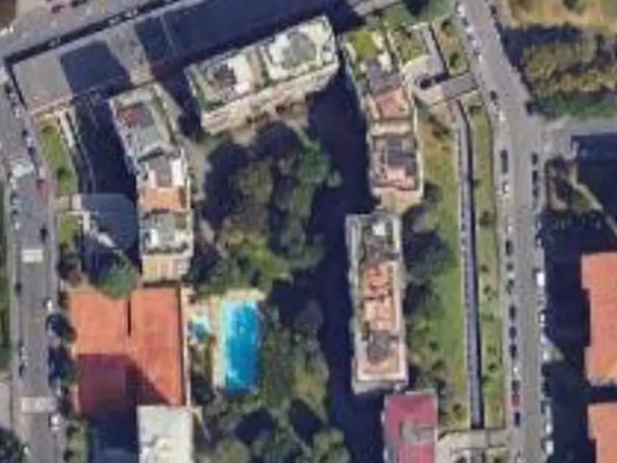 Immagine 12 di Appartamento in vendita  in Viale Faenza a Milano