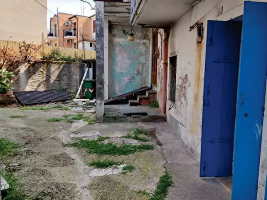 Immagine 4 di Appartamento in vendita  in Via Stievenazzi a Valdobbiadene