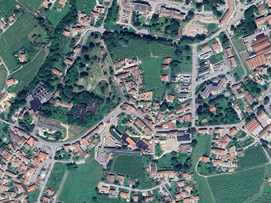 Immagine 10 di Appartamento in vendita  in Via Stievenazzi a Valdobbiadene