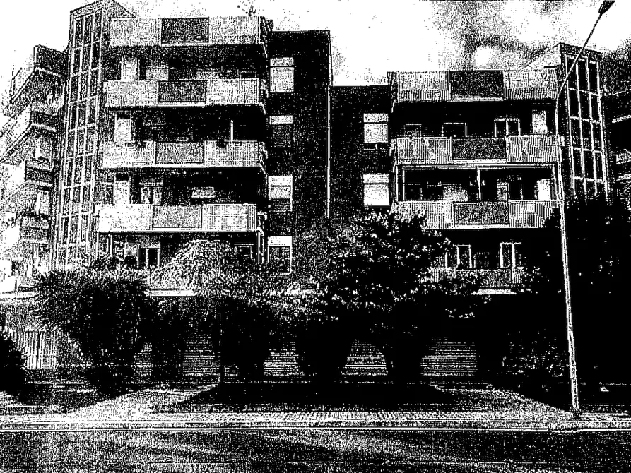 Immagine 2 di Negozio in vendita  in Via Enrico Berlinguer  a Civitavecchia