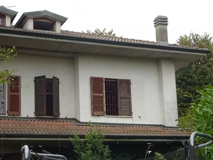 Immagine 2 di Porzione di villa in vendita  in Via delle Ortensie a Inzago