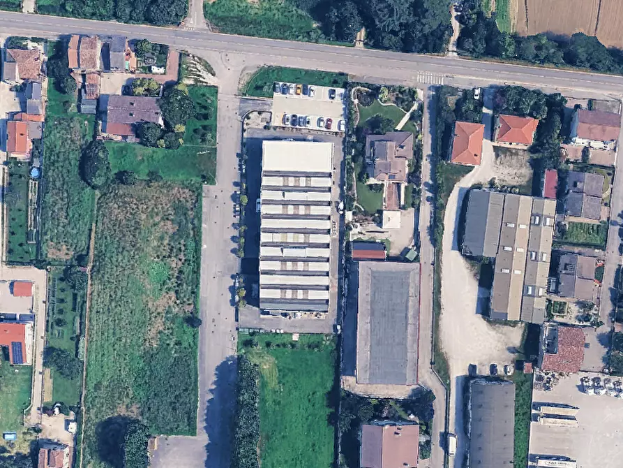 Immagine 11 di Porzione di casa in vendita  in Via Pietro Sola a Zero Branco