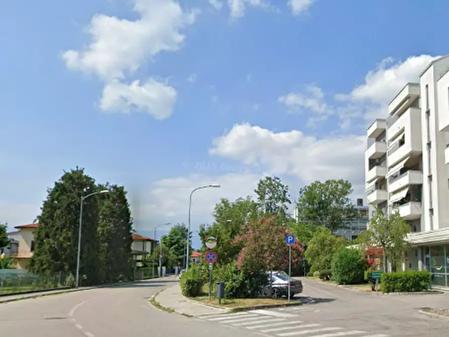 Immagine 10 di Ufficio in vendita  in Via Auronzo a Pordenone