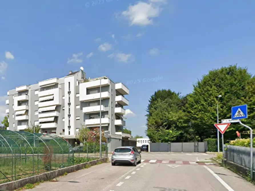 Immagine 11 di Ufficio in vendita  in Via Auronzo a Pordenone