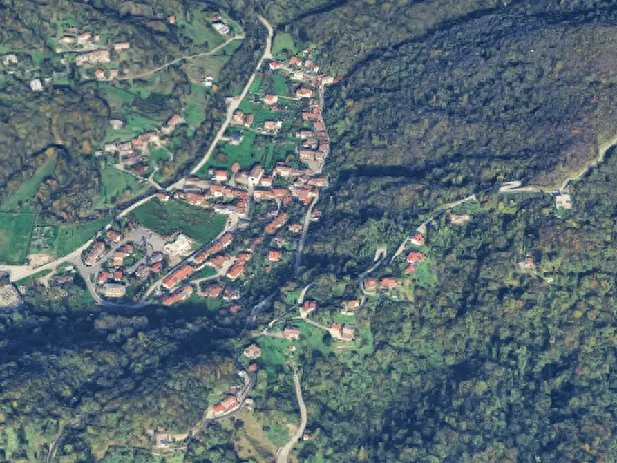 Immagine 19 di Casa indipendente in vendita  in Località Praforte a Castelnovo Del Friuli