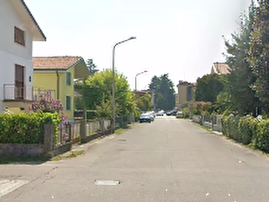 Immagine 13 di Appartamento in vendita  in Via Dante Alighieri  a Aviano