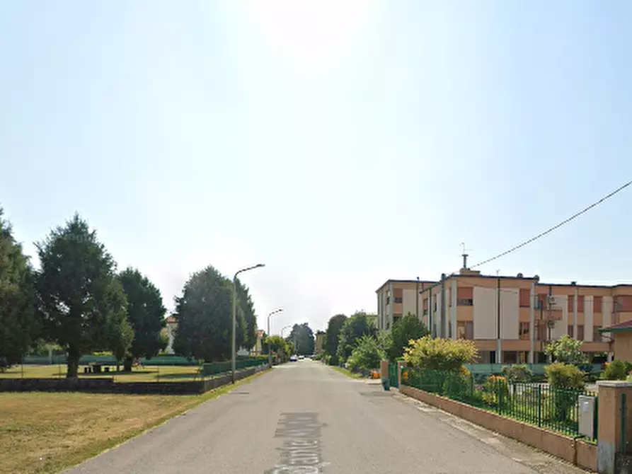 Immagine 17 di Appartamento in vendita  in Via Dante Alighieri  a Aviano