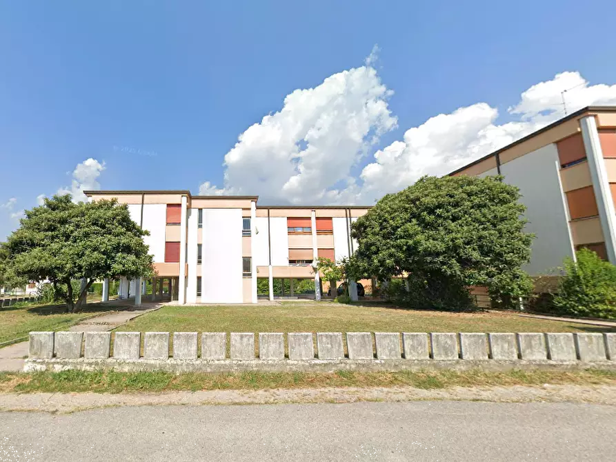 Immagine 19 di Appartamento in vendita  in Via Dante Alighieri  a Aviano