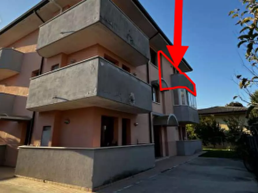 Immagine 1 di Appartamento in vendita  in Via Roma a Pravisdomini