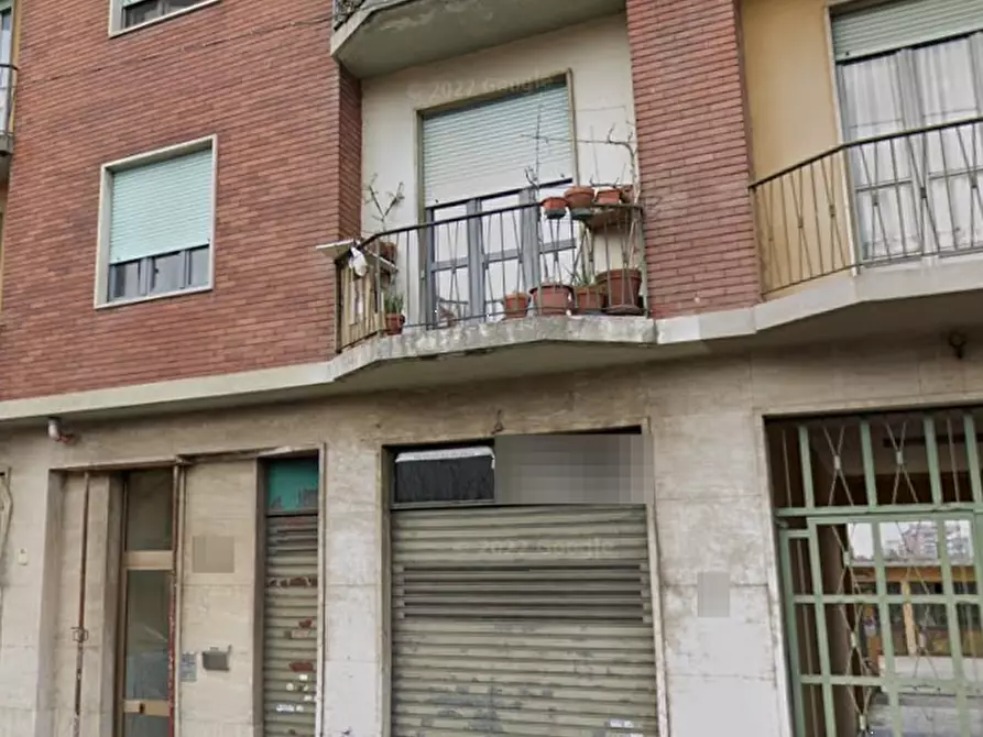 Immagine 10 di Negozio in vendita  in Via Bard  a Torino