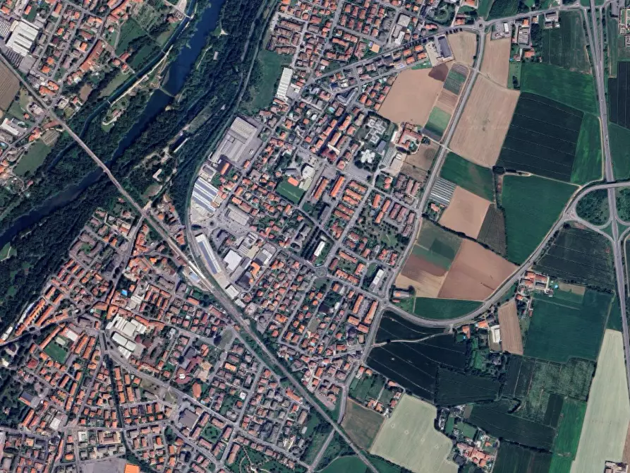 Immagine 3 di Negozio in vendita  in Via Giuseppe Verdi a Palazzolo Sull'oglio