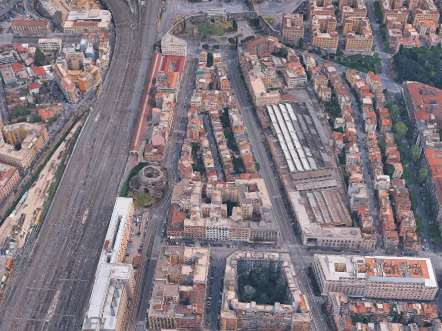 Immagine 8 di Negozio in vendita  in Via Giovanni Giolitti  a Roma