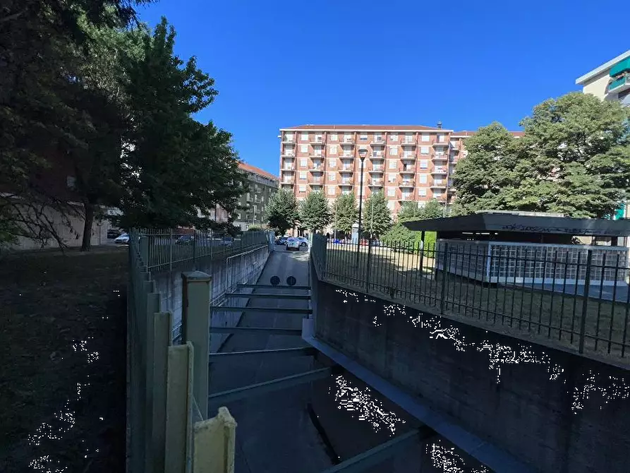 Immagine 5 di Garage in vendita  in Via Domenico Cimarosa  a Torino