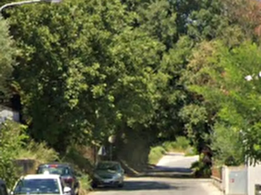 Immagine 5 di Garage in vendita  in Via del Castello a Fano