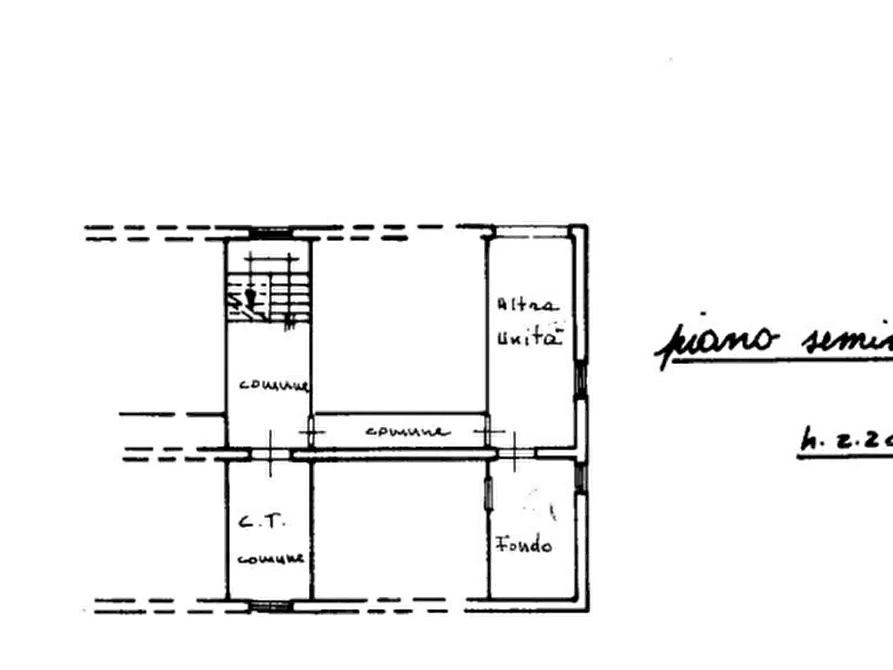 Immagine 5 di Appartamento in vendita  in Via dei Faeti a Urbino