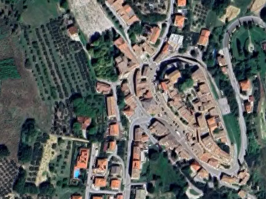 Immagine 10 di Stabile in vendita  in via Mazzini a Colli Al Metauro