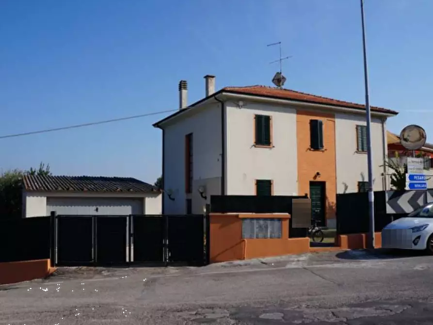 Immagine 1 di Appartamento in vendita  in Strada Rondello a Pesaro
