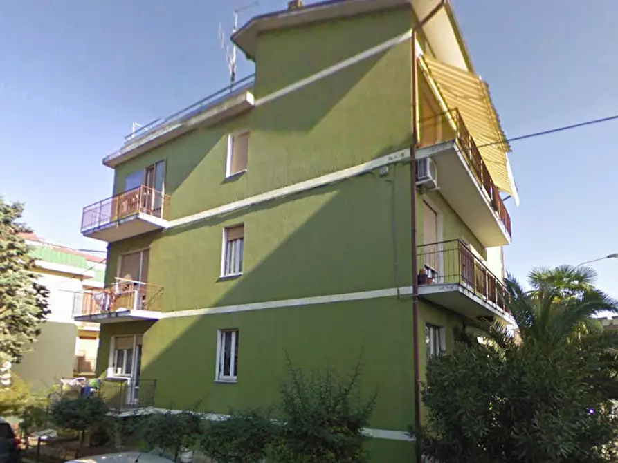 Immagine 6 di Appartamento in vendita  in Via Grazioli a Pesaro