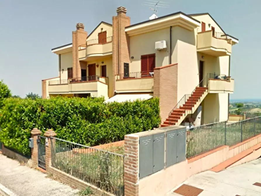 Immagine 1 di Appartamento in vendita  in Via Luciano Lama a Montescudo-Monte Colombo