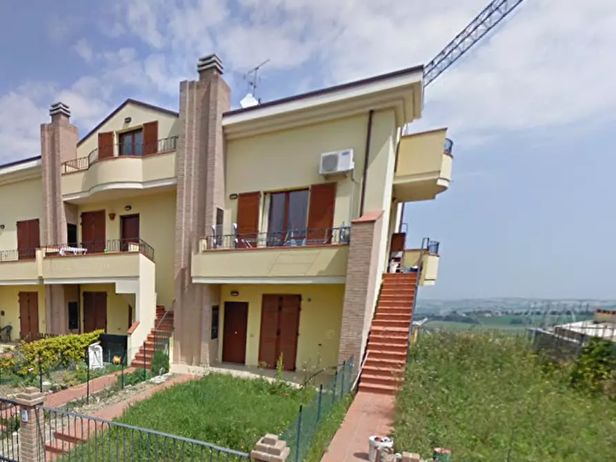 Immagine 7 di Appartamento in vendita  in Via Luciano Lama a Montescudo-Monte Colombo