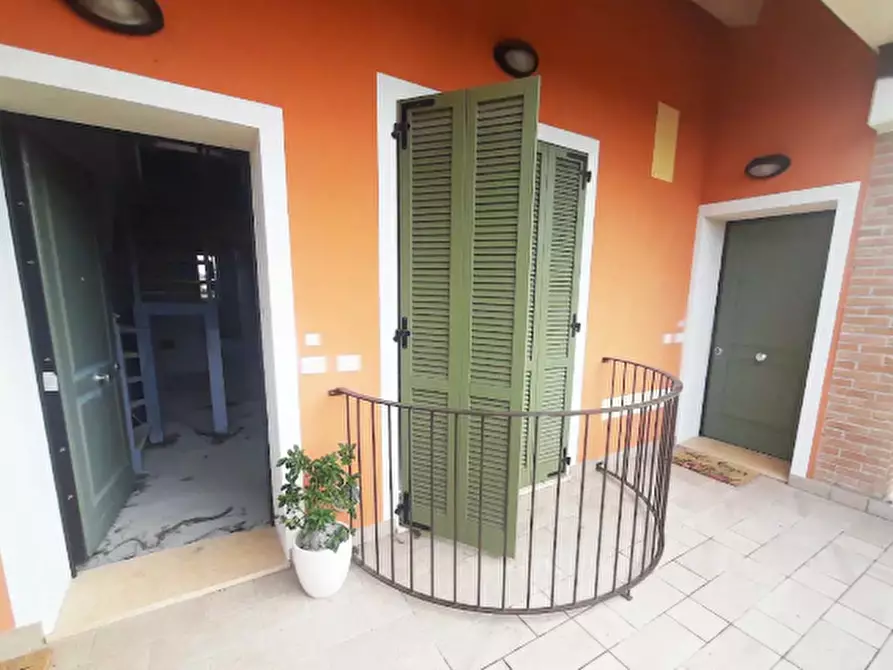 Immagine 3 di Appartamento in vendita  in Via Torrente a Fano