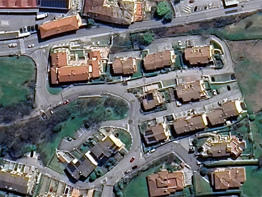 Immagine 15 di Appartamento in vendita  in Via San Rocco  a Caino