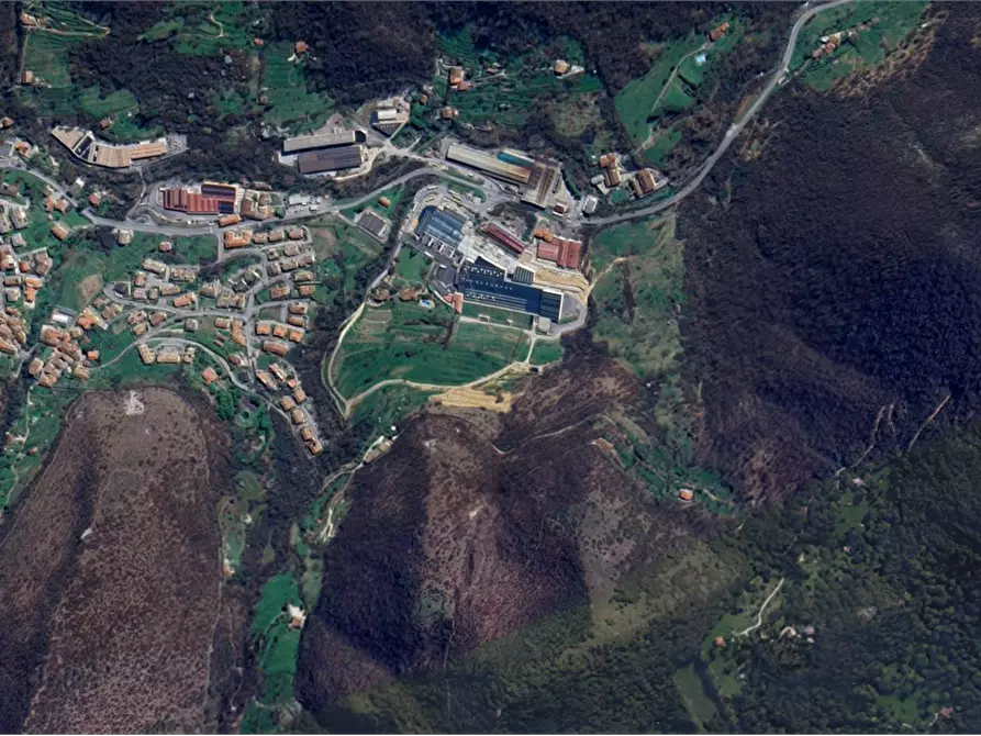 Immagine 17 di Appartamento in vendita  in Via San Rocco  a Caino