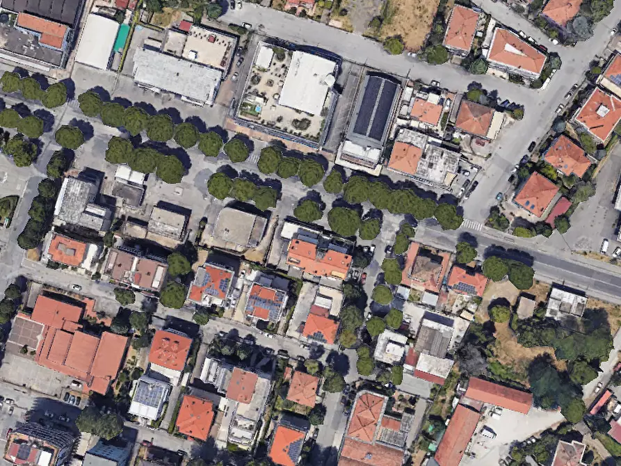 Immagine 1 di Magazzino in vendita  in Viale XXIII Settembre 1845 a Rimini