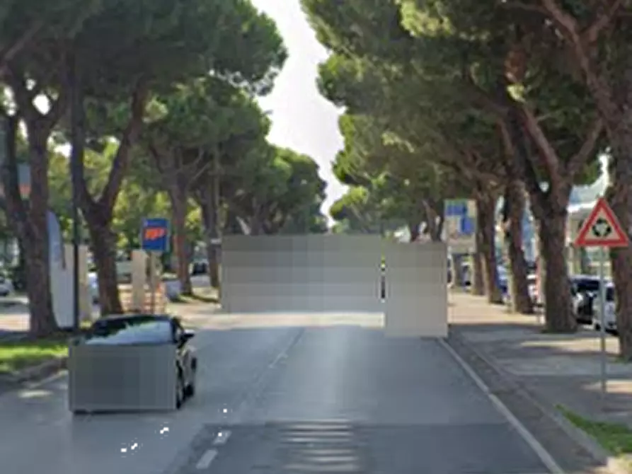 Immagine 5 di Magazzino in vendita  in Viale XXIII Settembre 1845 a Rimini