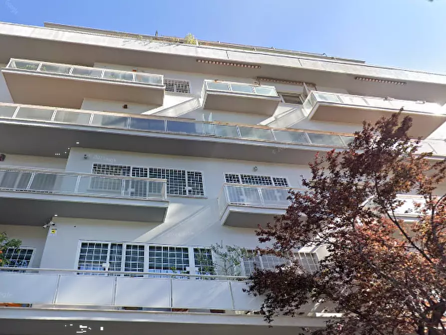Immagine 7 di Appartamento in vendita  in Via Achille Papa a Roma