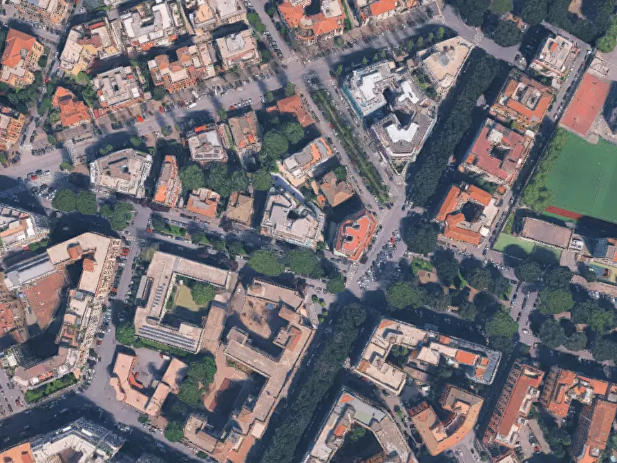 Immagine 11 di Appartamento in vendita  in Via Achille Papa a Roma