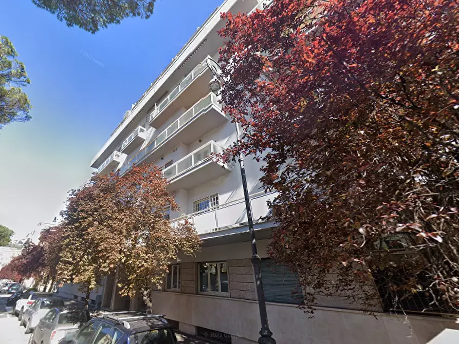 Immagine 15 di Appartamento in vendita  in Via Achille Papa a Roma