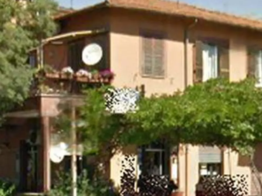 Immagine 2 di Negozio in vendita  in V. Collatina  a Roma