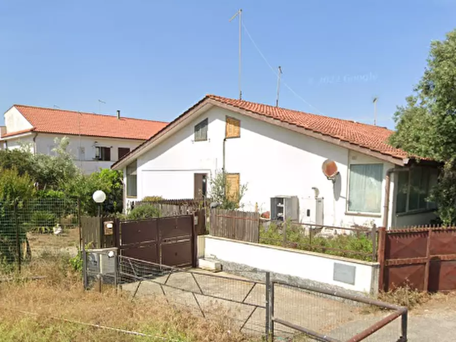 Immagine 4 di Porzione di villa in vendita  in Via Cinciarella a Ardea