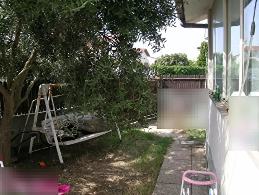 Immagine 7 di Porzione di villa in vendita  in Via Cinciarella a Ardea