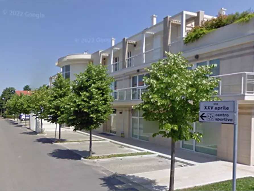 Immagine 7 di Negozio in vendita  in Via Fratelli Kennedy a San Leo