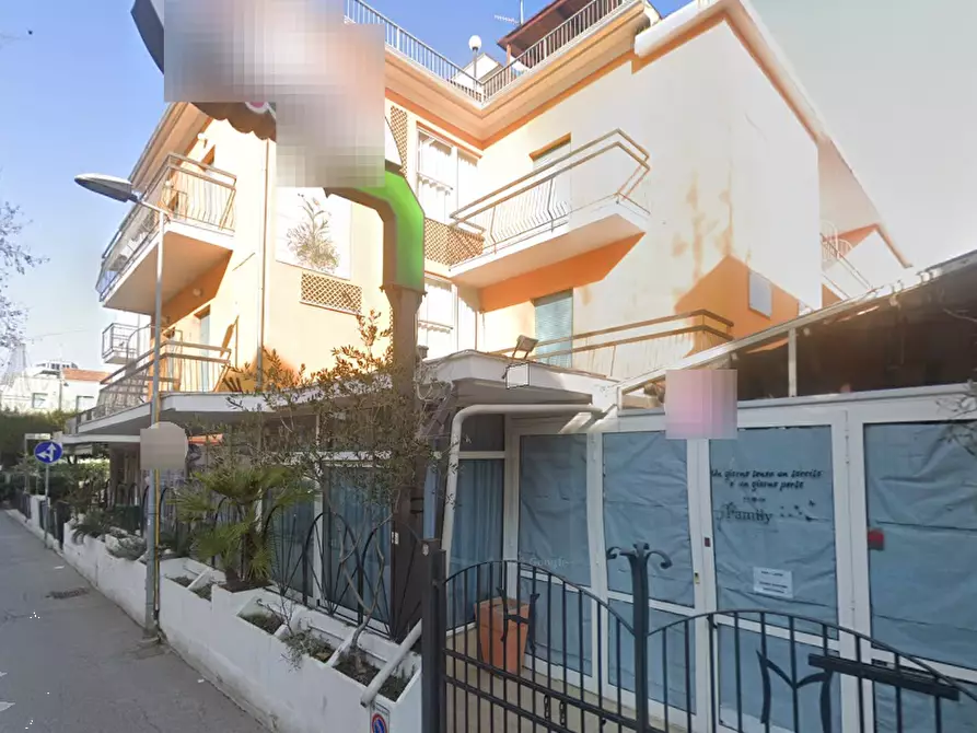 Immagine 3 di Hotel in vendita  in Viale Antonio Locatelli a Rimini
