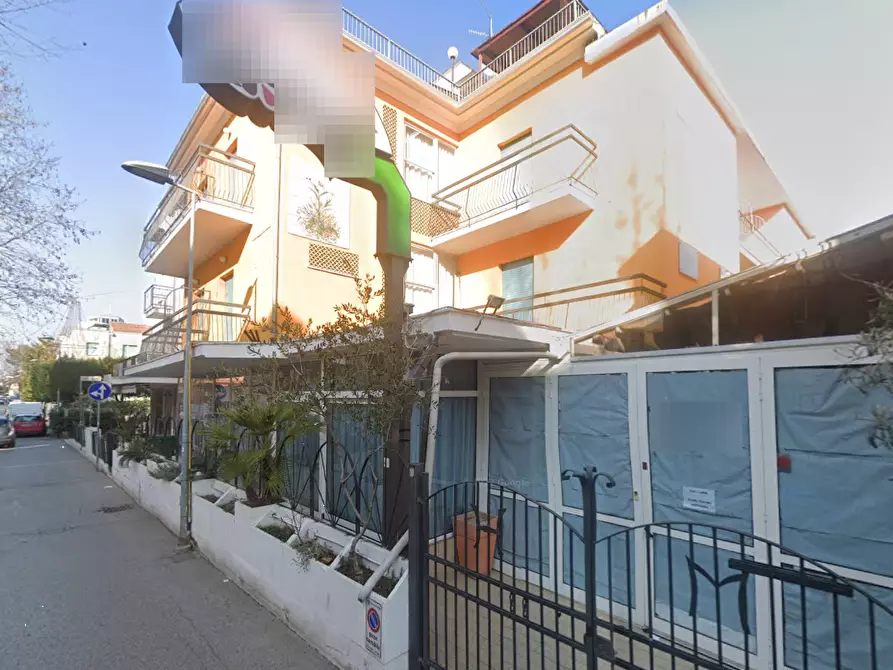 Immagine 5 di Hotel in vendita  in Viale Antonio Locatelli a Rimini