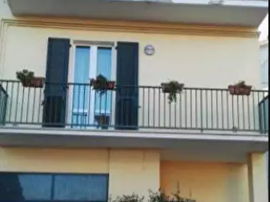 Immagine 3 di Appartamento in vendita  in Via Alessandro Manzoni a Montegranaro
